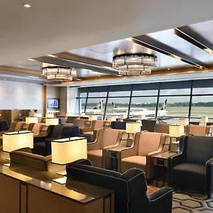 https://plaza-premium-lounge-singapore.singapore-best-hotels.net