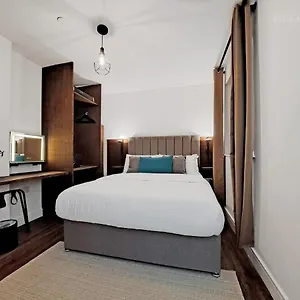 https://evita-apartments.cardiffhotelswales.com